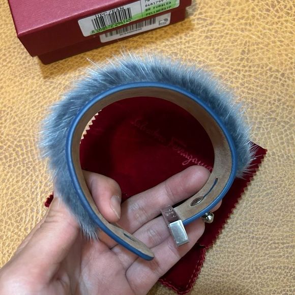 NWT Salvatore Ferragamo Real Fur Dyed Bracelet Blue - Picture 7 of 9